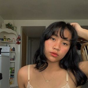 Meet your Posher, Maegan